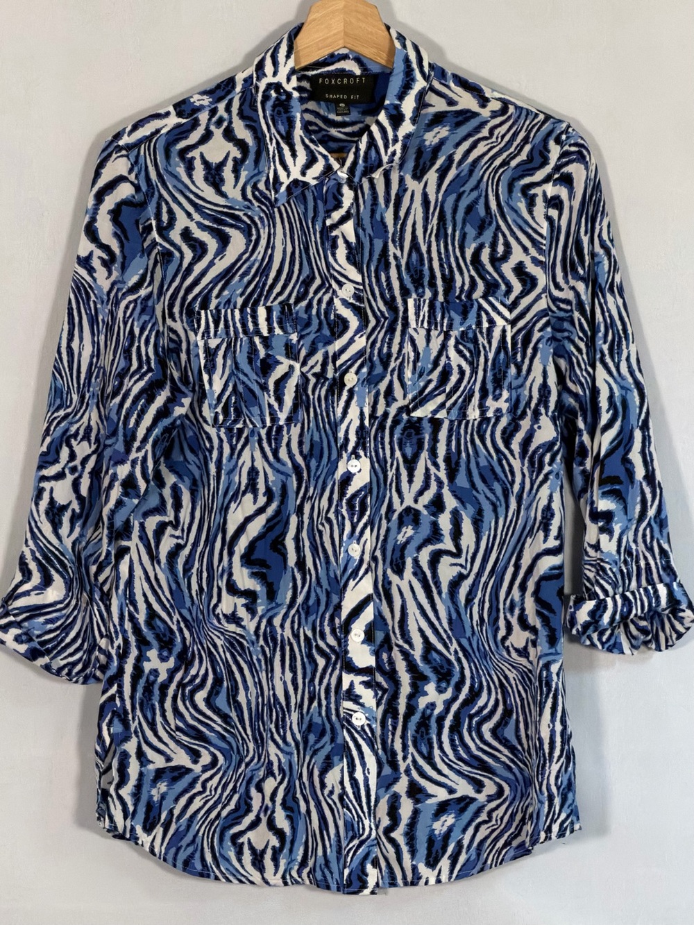 Foxcroft Shaped Fit Blue Abstract Zebra Print Rayon Blouse 3/4 Sleeve 12P